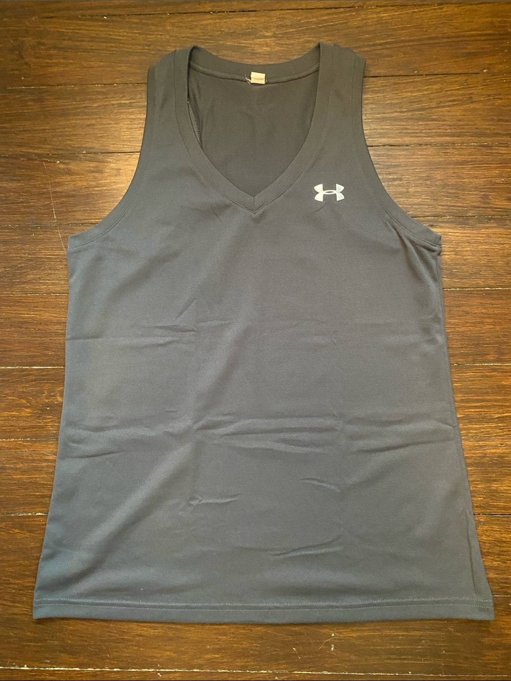 Under Armour Gray V-Neck Performance Tank Small